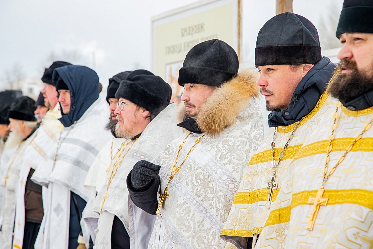 Фоторепортаж. В Тюмени начались крещенские купания