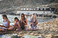 «Мисс Россия» из Тюмени Яна Добровольская классифицировала женщин на пляже