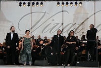 «Лето в Тобольском кремле»: со звездами мировой оперы сыграла погода