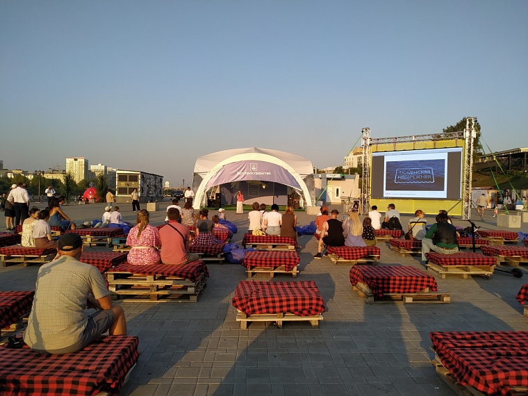 Ландшафтный парк в логу, лифт и плавучий бульвар: тюменцам показали, какой станет набережная