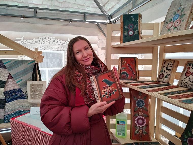 Старинные головоломки, домовая роспись: мастера представили свои работы на "Тюменской осени"