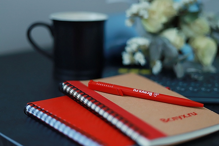 Пока вы спали: позиция США по Израилю, Нобелевка за женский труд, чем грозит чашка кофе по утрам