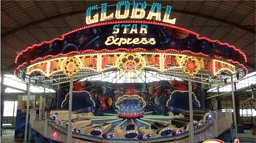 На Цветном бульваре в Тюмени заработал аттракцион стоимостью 100 миллионов рублей