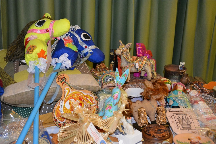 Тюменцы и тоболяки по очереди читали сказку «Конек-Горбунок»