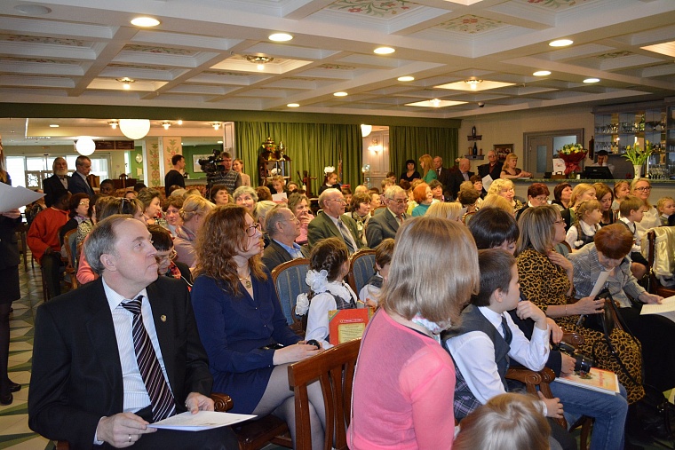 Тюменцы и тоболяки по очереди читали сказку «Конек-Горбунок»