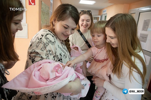 В семье тюменцев родилась третья двойня