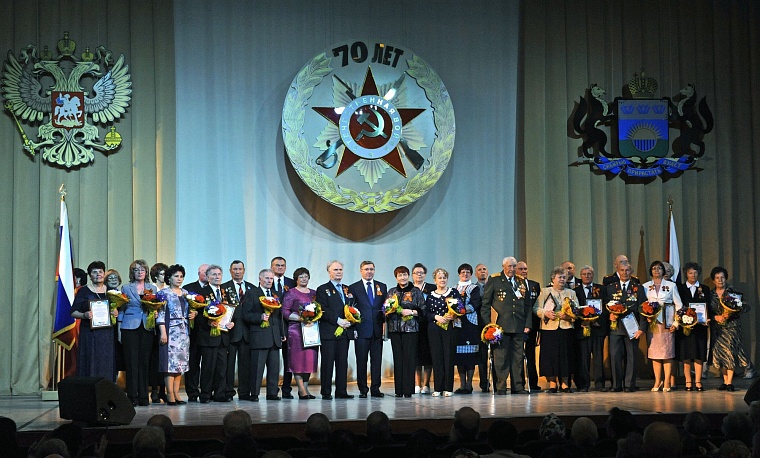 Владимир Якушев: Мы должны сплотиться и защитить нашу Победу