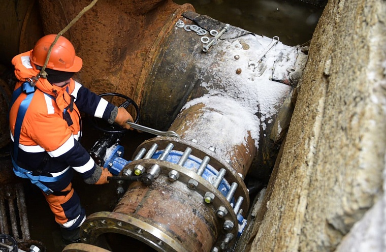 134 км коммунальных сетей модернизируют в Тюменской области за два года