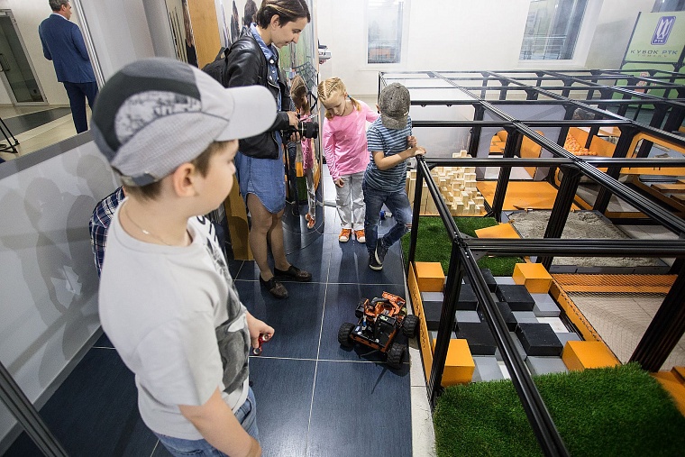 В Тюмени выберут самого живучего робота-экстремала