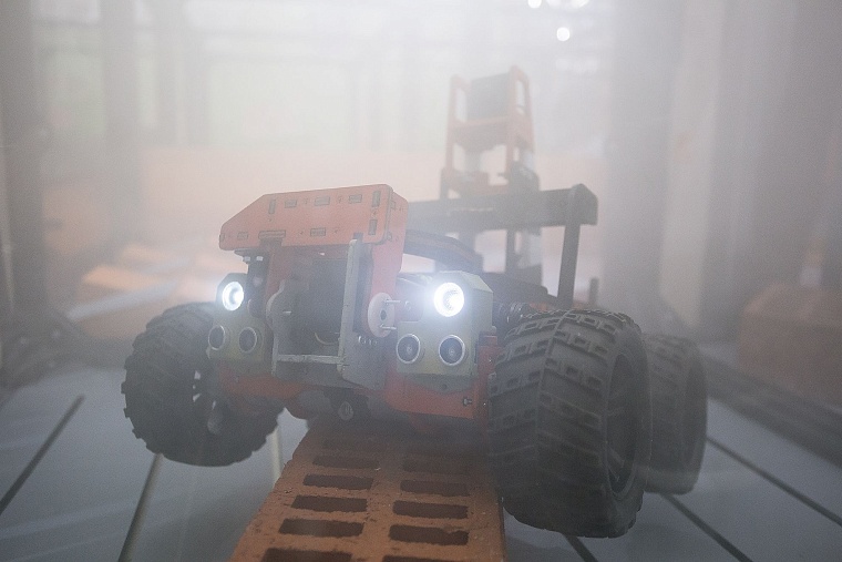 В Тюмени выберут самого живучего робота-экстремала