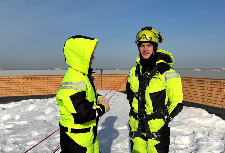 Андрей Сандов