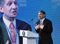 Владимир Якушев предложил отложить закон об аттестации рабочих мест на три года