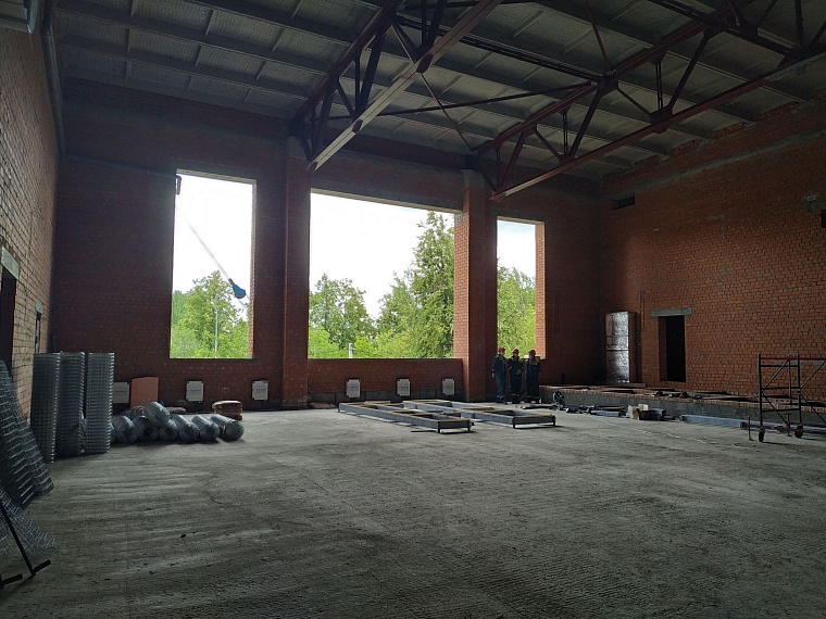 Новую школу у Комсомольского сквера в Тюмени планируют сдать до конца этого года