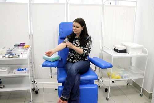 Ген спасения: как в Тюмени набирают доноров костного мозга