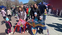 В Заводоуковске прошел уличный фестиваль «Крылья Сибири. Zмей»