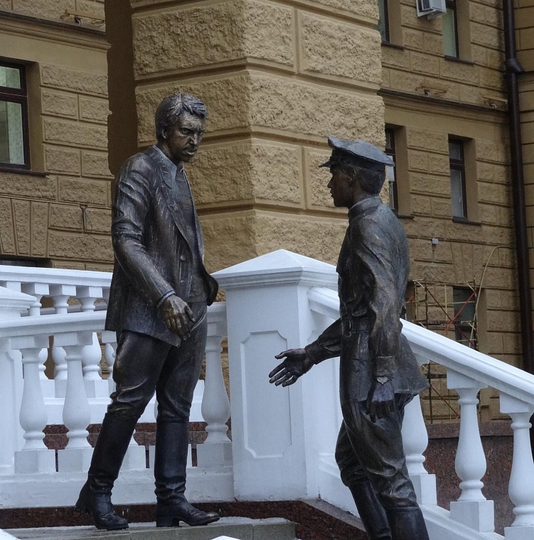 Шерлок Холмс, Глеб Жеглов и Людмила Прокофьевна Калугина: россияне назвали коллег мечты