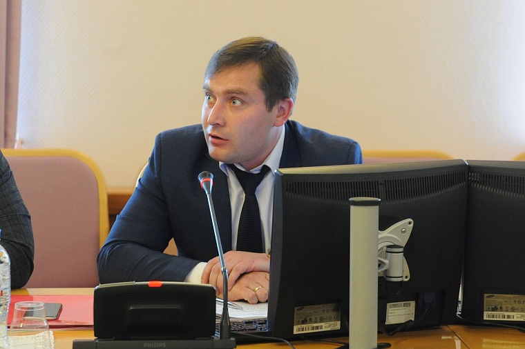 Молодые депутаты предложили создать сквер семьи и обновить памятник