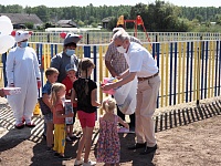 В аромашевском селе появилась сказочная детская площадка