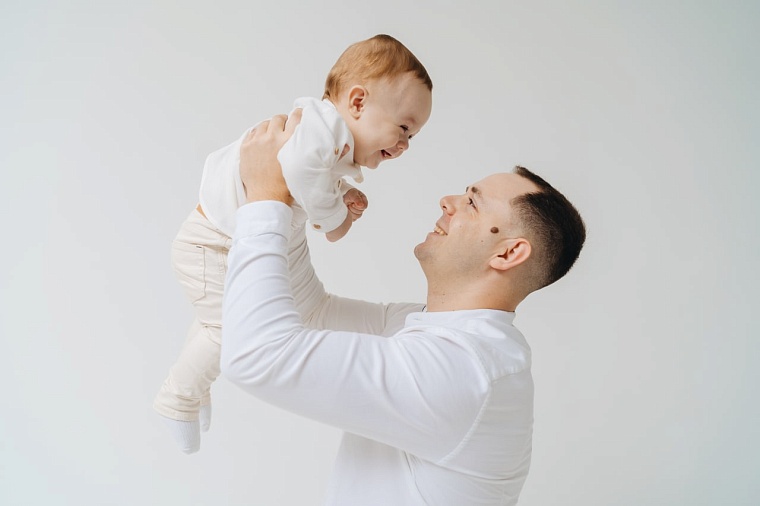 В Тюменской области 106 мужчин награждены медалью "Отцовская доблесть"