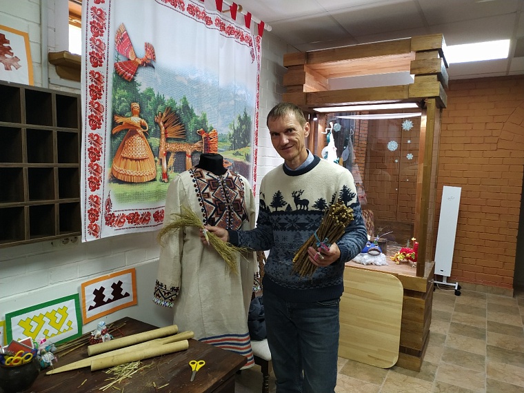 Крапива на мастер-классе уже не жалится