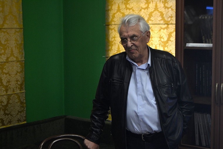 Читатели увлеклись и написали книгу