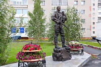 Памятник «Защитникам Донбасса» открыли в Надыме