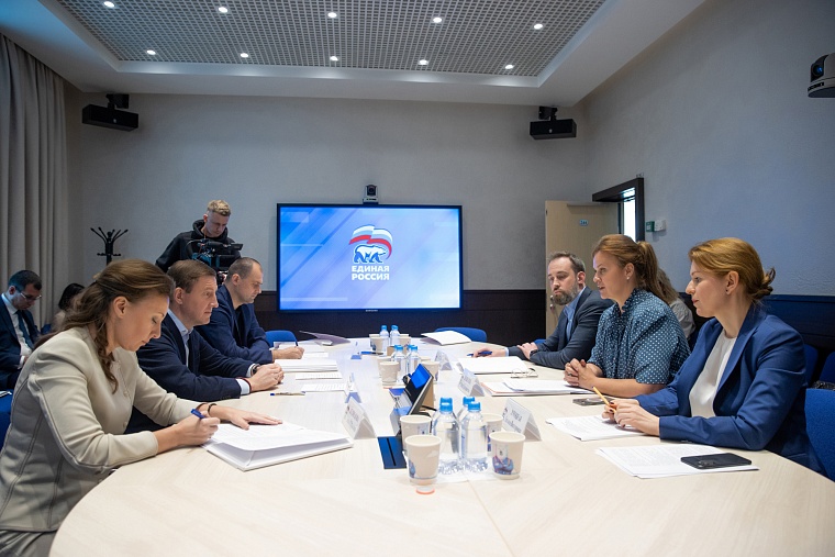 Рабочая группа Турчака и фонд Цивилевой будут сообща решать проблемы ветеранов