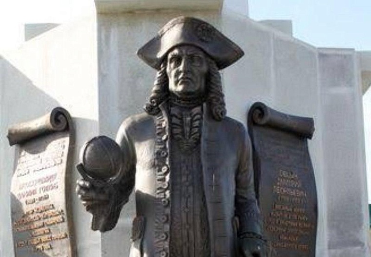 Памятник Даниэлю Мессершмидту в Ханты-Мансийске