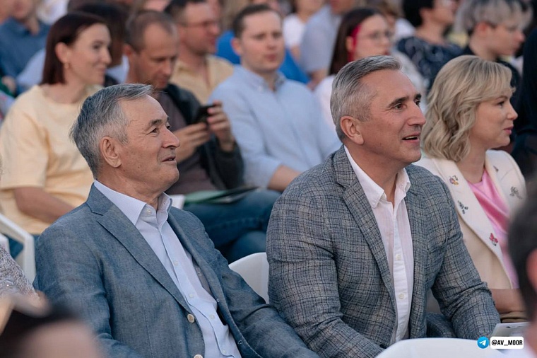 Александр Моор в восторге от фестиваля «Лето в Тобольском кремле»