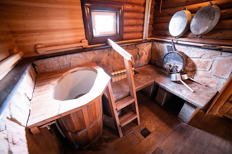 Чан на улице, ароматный пар и кедровая ванна: шесть интересных бань Тюмени