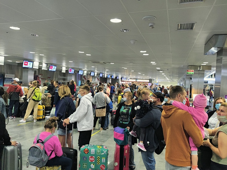 По ком звонят колокола. Как москвичи борются с ковидом