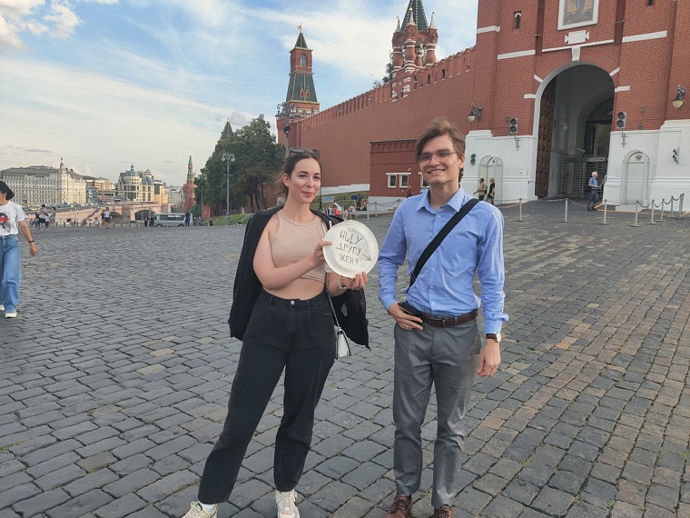 По ком звонят колокола. Как москвичи борются с ковидом