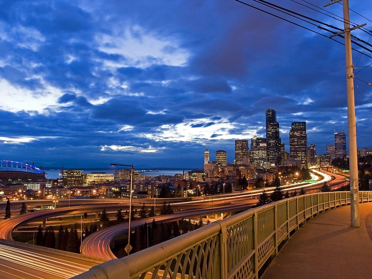 Пока вы спали: кортеж премьера Гаити сбил детей, «Роскосмос» уволил трех космонавтов, а Калягин сыграет Хлестакова