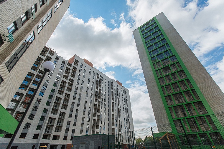 Строительство жилого комплекса с высоты птичьего полета