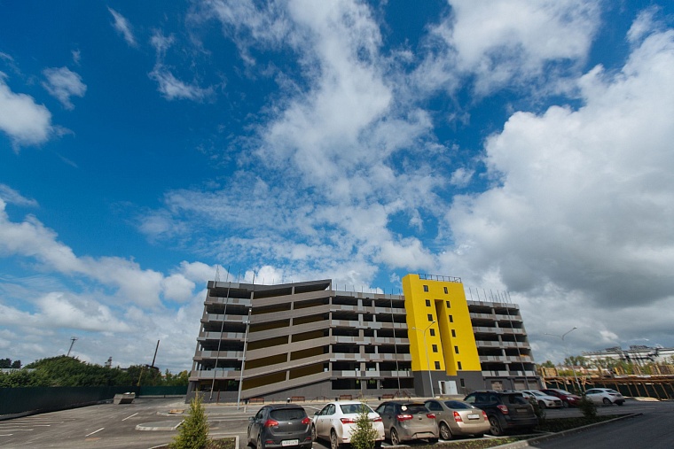 Строительство жилого комплекса с высоты птичьего полета