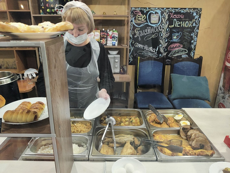 Холодное сердце. Обедаем за 200 в тюменской столовой «Ленок»