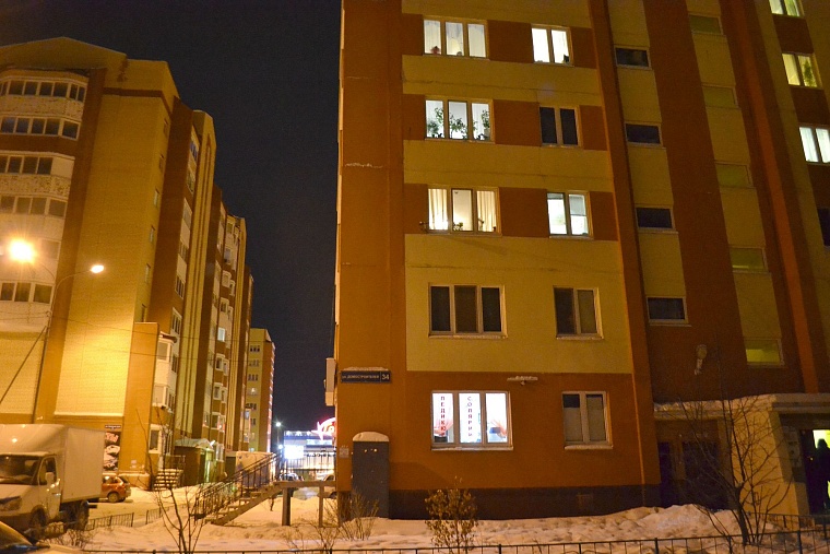 Крен дома на улице Домостроителей  достиг 55 сантиметров