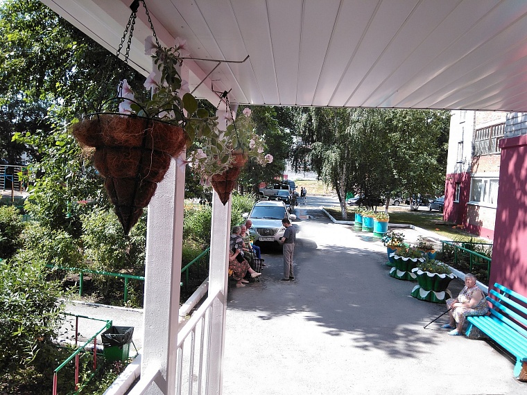 Двор на ул. 30 лет Победы победил в конкурсе «Цветы у дома моего»