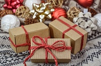 Дистанционные подарки: семь идей на Новый год