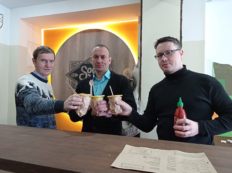 Ешь суп, закусывай стаканом. В Тюмени открылось кафе необычного формата