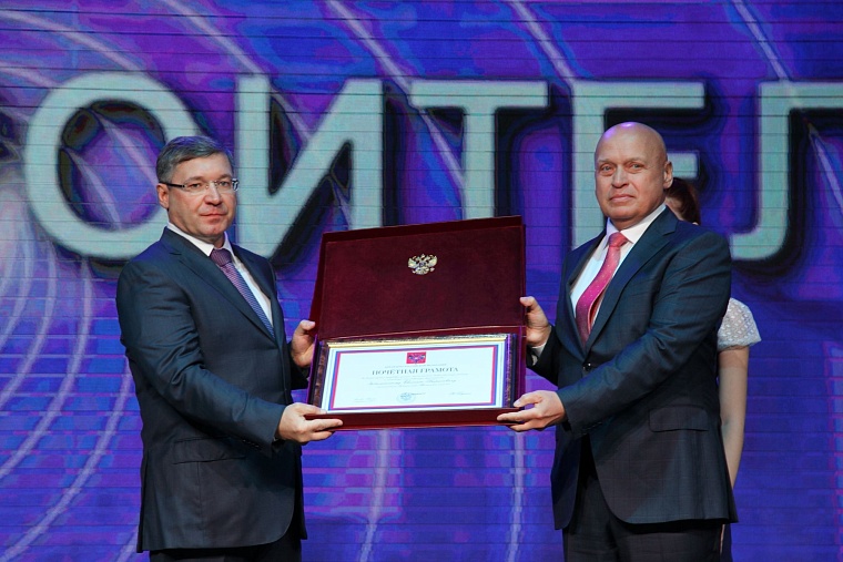 Глава региона поздравил строителей с профессиональным праздником