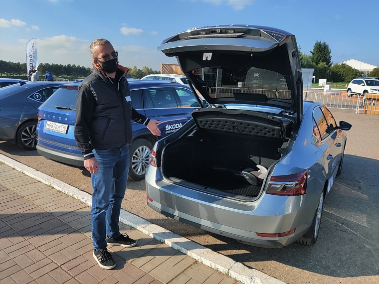 Лифтбек — тип кузова, который «Шкода» очень гордится.