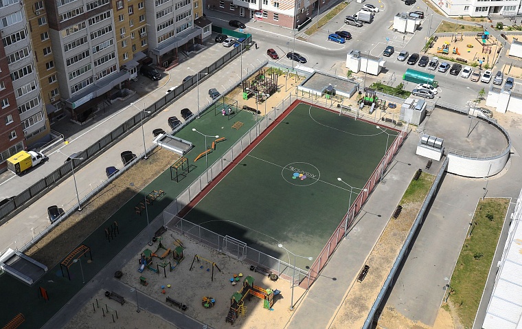 Городская разведка: бабочки и цветочки ЖК "Акварель"