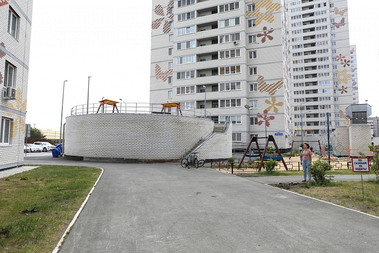 Городская разведка: бабочки и цветочки ЖК "Акварель"