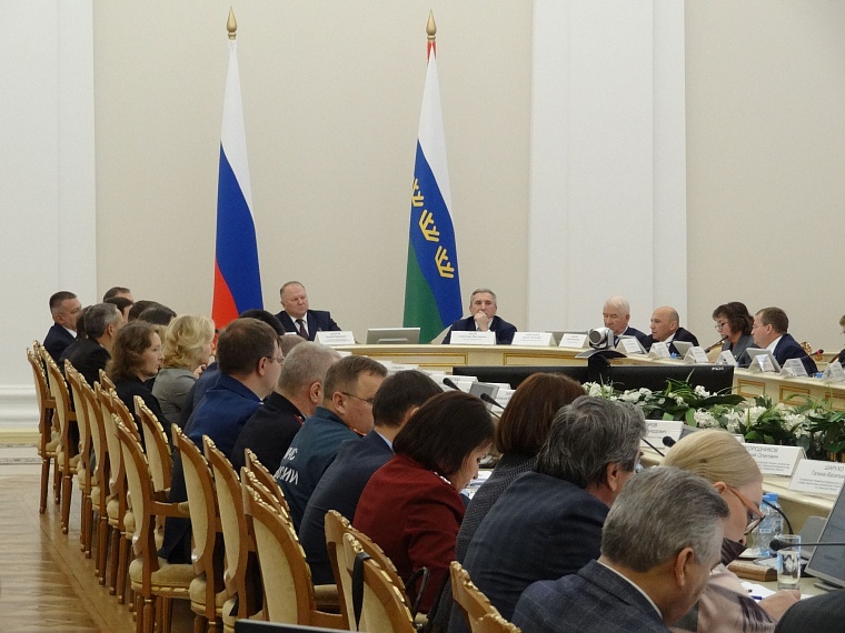 При перенасыщении первичного рынка в Тюменской области не хватает жилья