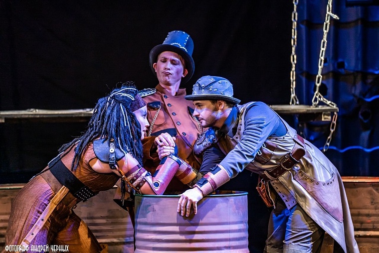 Афиша на уик-энд: покупаем подарки, обмениваемся книгами, катаемся на санках