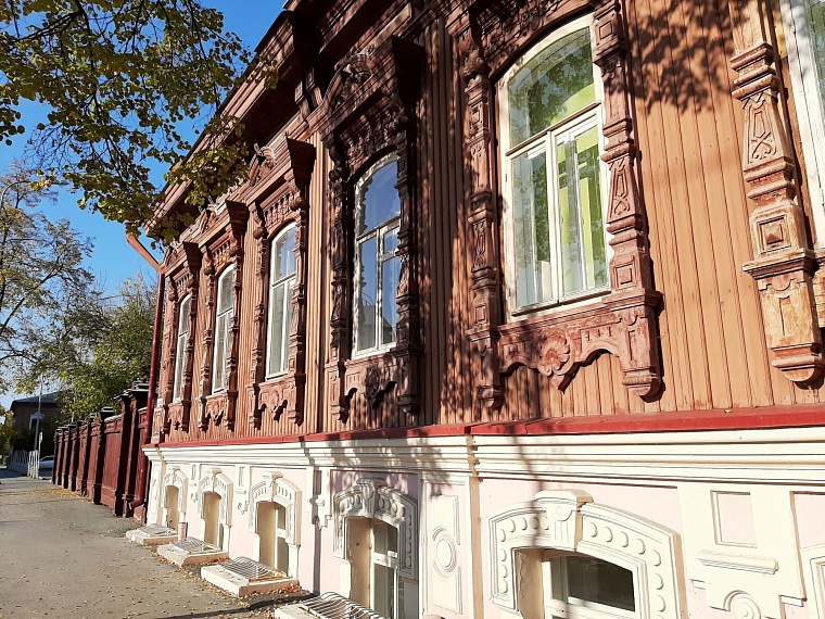 Афиша на 9 Мая: концерты во дворах, “Бессмертный полк” онлайн и танцы на набережной