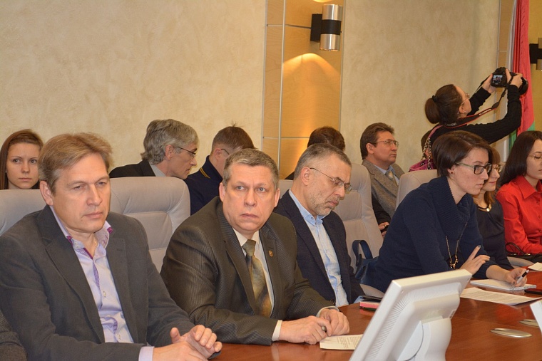 Аналитики рынка: главное, чтобы не перестали покупать