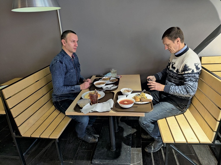 Обедаем за 200. Холодное пюре и ненаваристый суп в столовой «BORЩ»