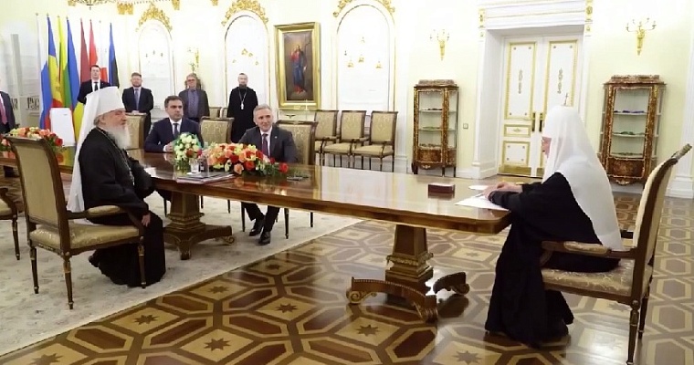 Александр Моор пригласил Патриарха Московского и всея Руси посетить Тюменскую область
